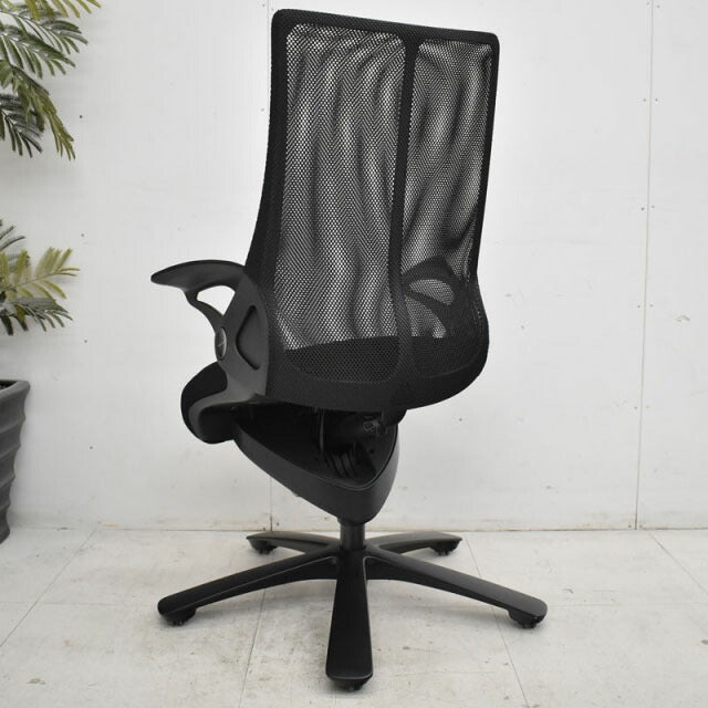 オカムラ レオパード ブラック スターベース(キャスタータイプ)ミドルバック 2021011805【中古オフィス家具】【中古】