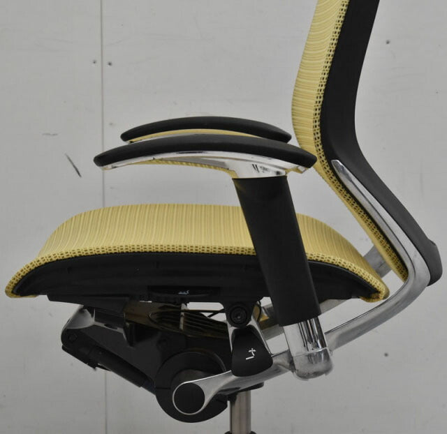 オカムラ バロン ハイバック 可動肘 スタンダードメッシュ ポリッシュ 新型肘パット 2021051402【中古オフィス家具】【中古】