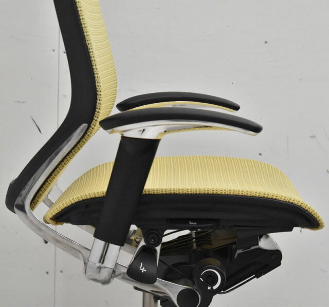 オカムラ バロン ハイバック 可動肘 スタンダードメッシュ ポリッシュ 新型肘パット 2021051402【中古オフィス家具】【中古】