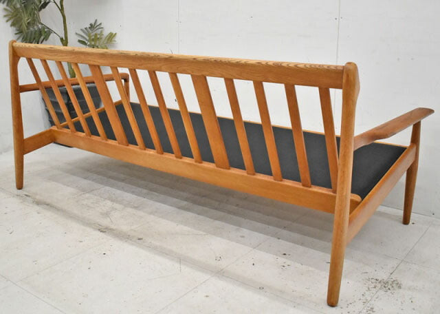 HIKE Bovenkamp 3人掛けソファ 布張り W1710 2021070509【中古オフィス家具】【中古】