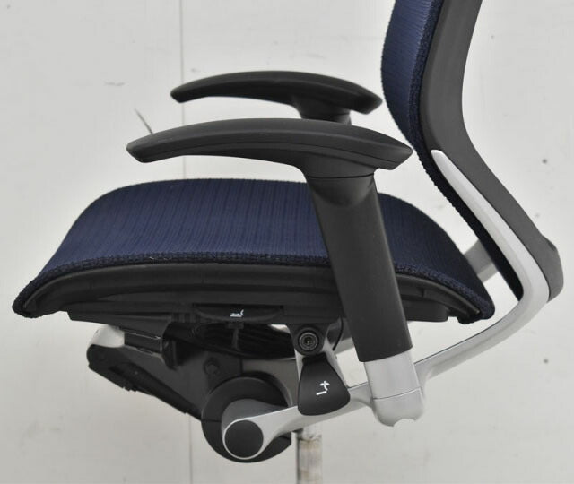 オカムラ バロン ハイバック 可動肘(新型肘パット) スタンダードメッシュ 2021070902【中古オフィス家具】【中古】