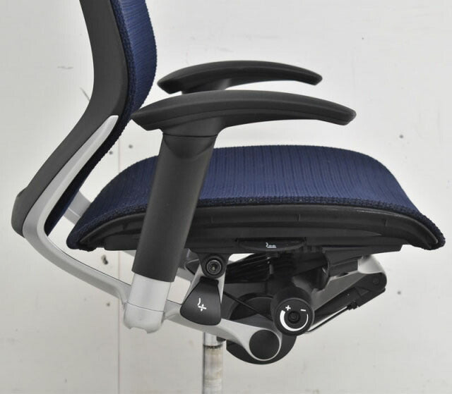 オカムラ バロン ハイバック 可動肘(新型肘パット) スタンダードメッシュ 2021070902【中古オフィス家具】【中古】