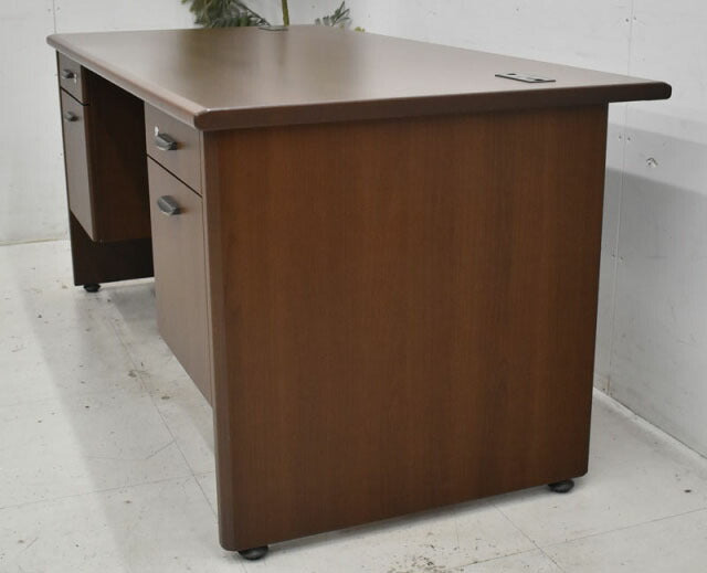 オカムラ DXシリーズ 役員用木製両袖机 H1600 2021071304【中古オフィス家具】【中古】