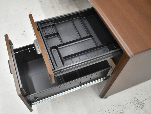 オカムラ DXシリーズ 役員用木製両袖机 H1600 2021071304【中古オフィス家具】【中古】