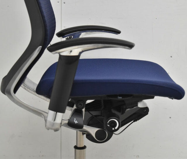 オカムラ バロン ハイバック 可動肘 新型肘パット ポリッシュ脚 ダークブルー 2021102806【中古オフィス家具】【中古】
