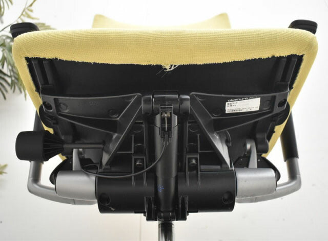 オカムラ バロン ハイバック 可動肘(新型肘パット) シルバー脚 2021112706【中古オフィス家具】【中古】