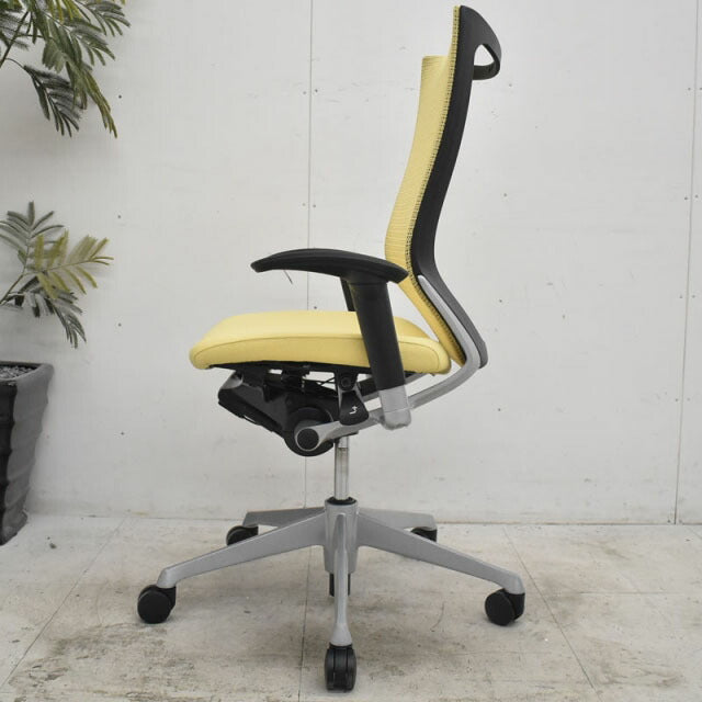 オカムラ バロン ハイバック 可動肘(新型肘パット) シルバー脚 2021112706【中古オフィス家具】【中古】