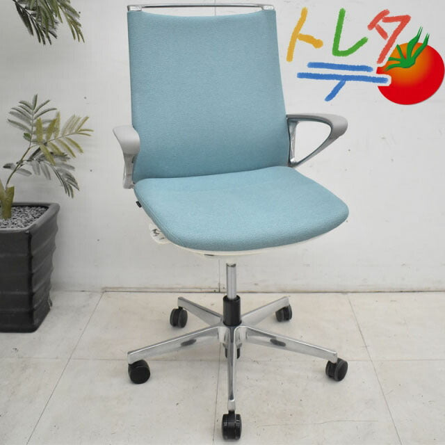 オカムラ モードチェア 固定肘 アルミポリッシュ脚 2016年製 2021122706【中古オフィス家具】【中古】