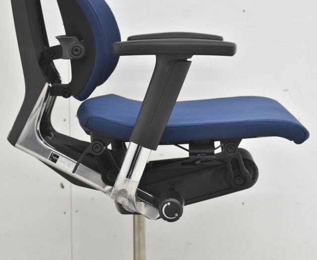 イトーキ スピーナ 可動肘 ヘッドレスト ポリッシュ脚 2022012203【中古オフィス家具】【中古】
