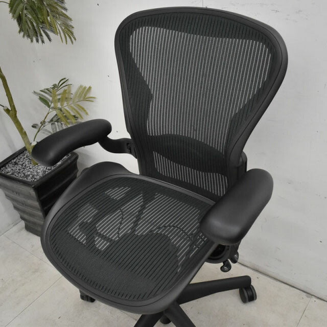 ハーマンミラー アーロンチェア フル装備 Bサイズ ランバーサポート グリーン 2022012707【中古オフィス家具】【中古】