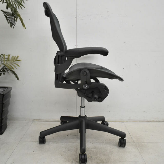 ハーマンミラー アーロンチェア フル装備 Bサイズ ランバーサポート グリーン 2022012707【中古オフィス家具】【中古】