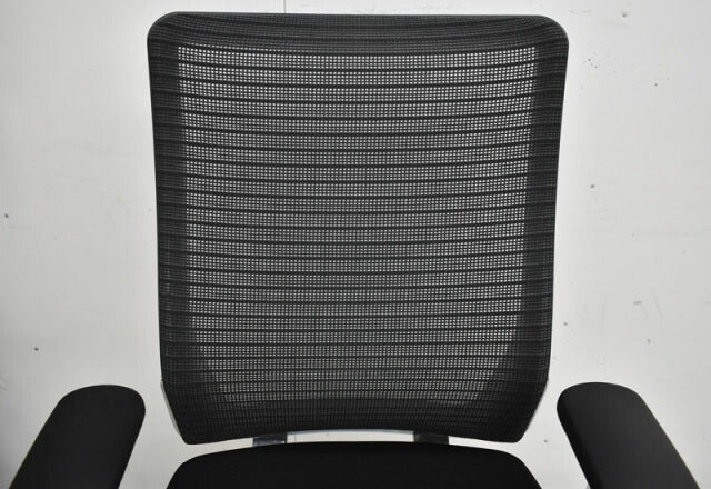 オカムラ コーラルチェア ハイバック 固定肘 ポリッシュ脚 ブラック 2022020803【中古オフィス家具】【中古】