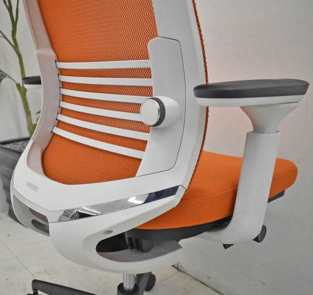 コクヨ ベゼル 可動肘 ヘッドレスト ランバーサポート ウェブモーションサポート 2022041803【中古オフィス家具】【中古】