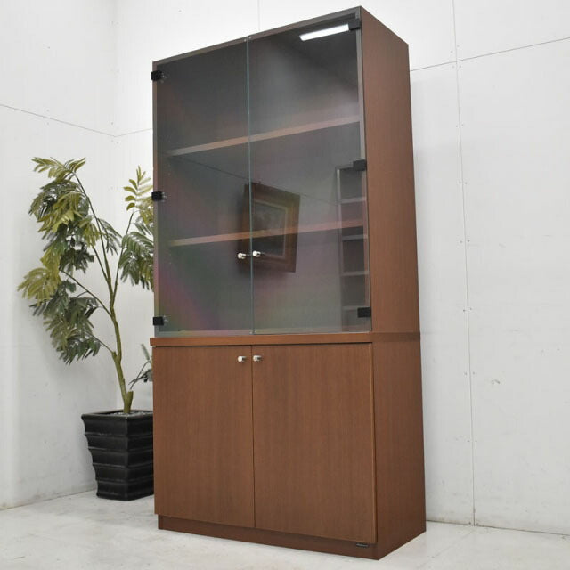 オカムラ EX-38シリーズ 役員用木製書棚 ガラス扉 W900 2022060802【中古オフィス家具】【中古】