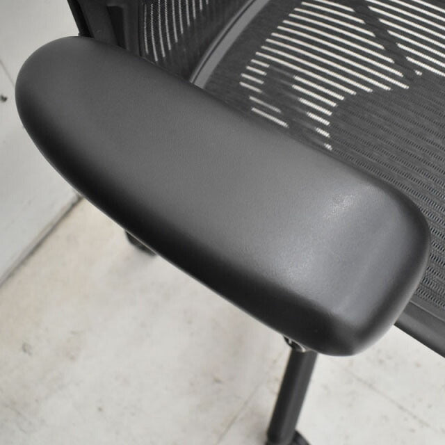 ハーマンミラー アーロンチェア スタンダード Bサイズ ランバーサポート 可動肘 肘レバータイプ 2022062003【中古オフィス家具】【中古】