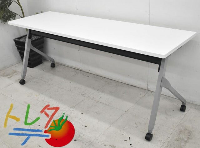オカムラ フラプターシリーズ 平行スタックテーブル 2019年製 W1800 2022071402【中古オフィス家具】【中古】
