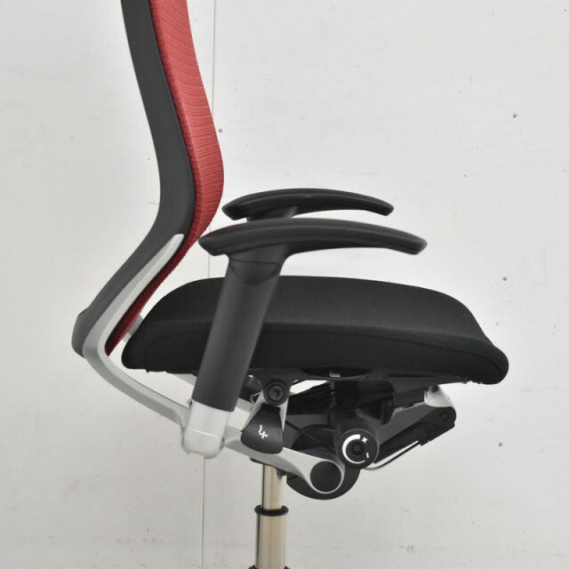 オカムラ バロン ハイバック 可動肘(新型肘パット) シルバー脚 2022072003【中古オフィス家具】【中古】