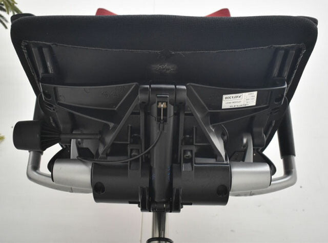 オカムラ バロン ハイバック 可動肘(新型肘パット) シルバー脚 2022072607【中古オフィス家具】【中古】