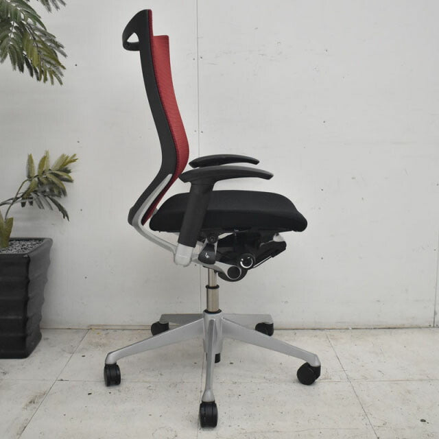 オカムラ バロン ハイバック 可動肘(新型肘パット) シルバー脚 2022072607【中古オフィス家具】【中古】