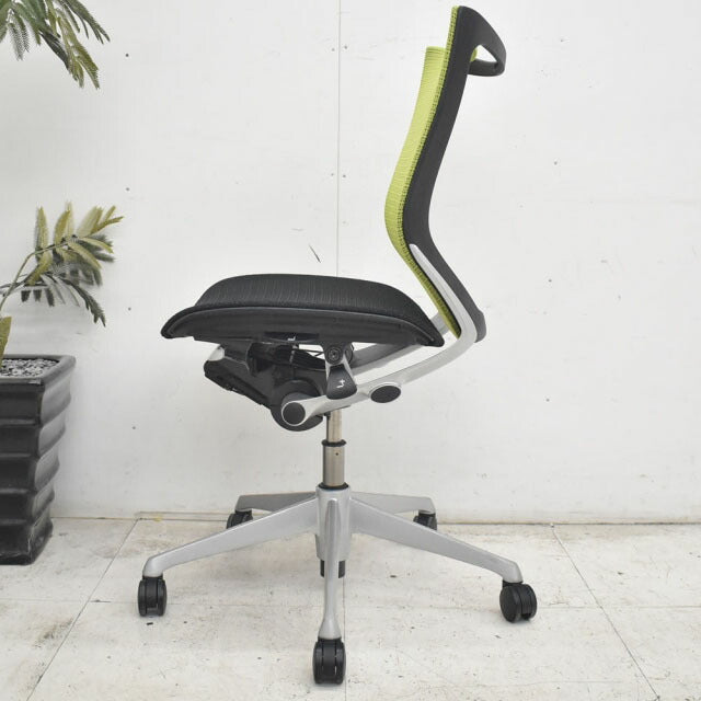 オカムラ バロン ローバック 肘なし シルバー脚 2022100102【中古オフィス家具】【中古】
