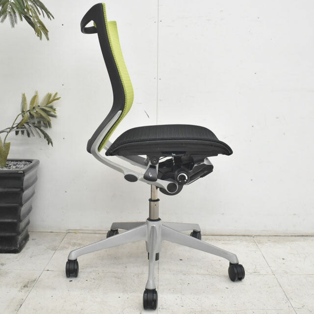 オカムラ バロン ローバック 肘なし シルバー脚 2022100102【中古オフィス家具】【中古】