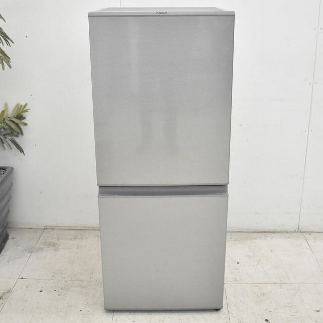 アクア 冷凍冷蔵庫2ドア 126L 2020年製 W476 2022101304【中古オフィス家具】【中古】