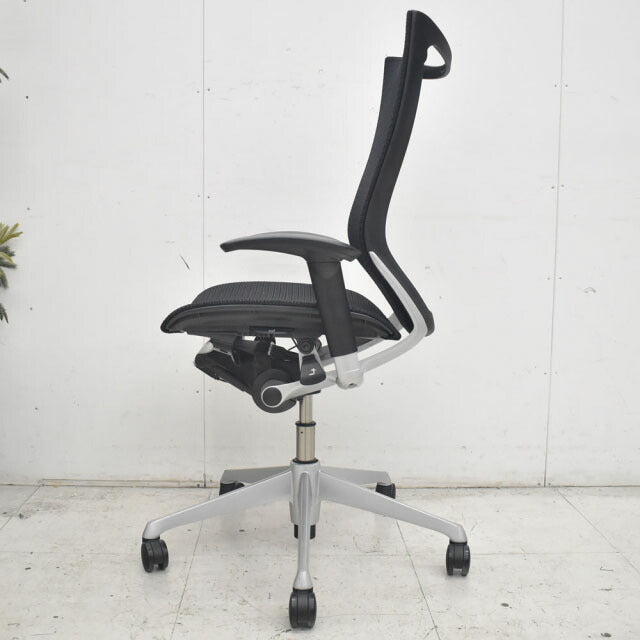 オカムラ バロン ハイバック 可動肘(肘パット新品) シルバー脚 2022110201【中古オフィス家具】【中古】