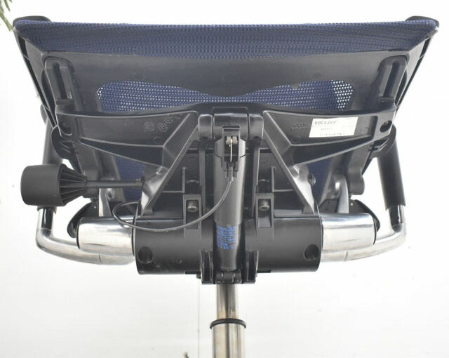 オカムラ バロン ローバック 可動肘(肘パット新品) ポリッシュ脚 2022110204【中古オフィス家具】【中古】