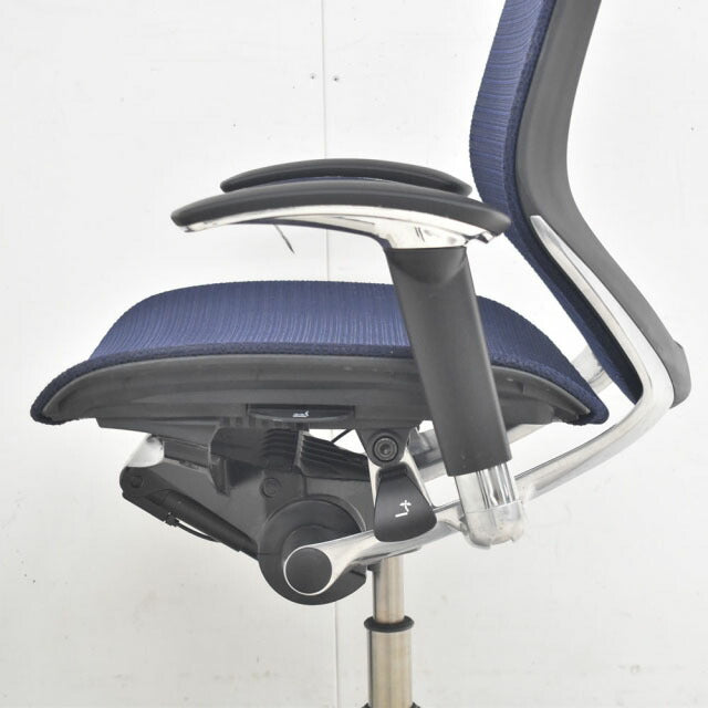 オカムラ バロン ローバック 可動肘(肘パット新品) ポリッシュ脚 2022110204【中古オフィス家具】【中古】