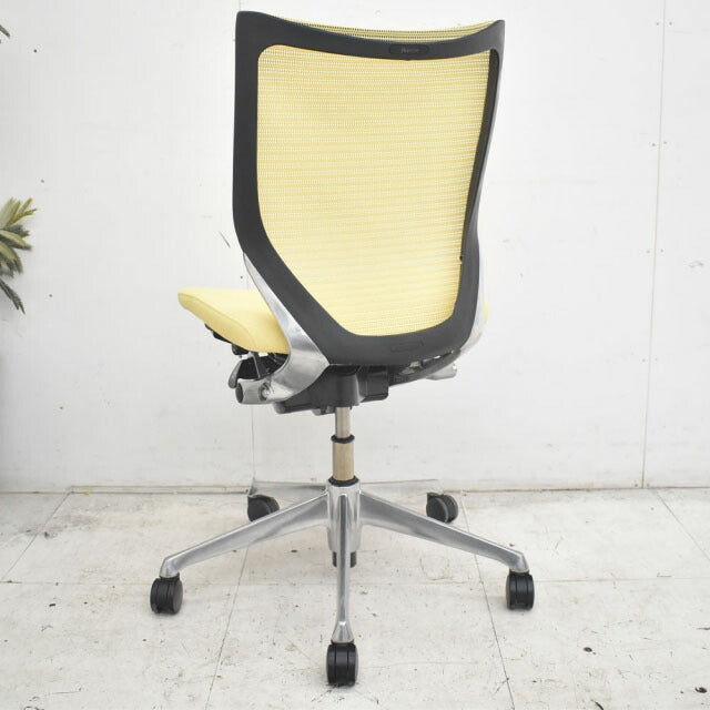 オカムラ バロン ローバック 肘なし ポリッシュ脚 2022110206【中古オフィス家具】【中古】