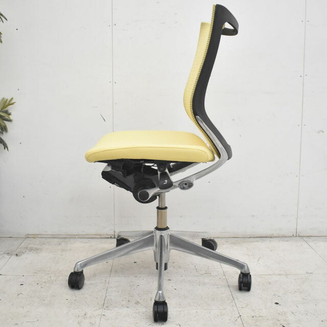 オカムラ バロン ローバック 肘なし ポリッシュ脚 2022110206【中古オフィス家具】【中古】