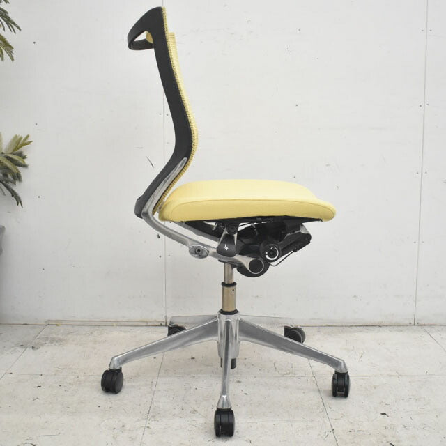 オカムラ バロン ローバック 肘なし ポリッシュ脚 2022110206【中古オフィス家具】【中古】