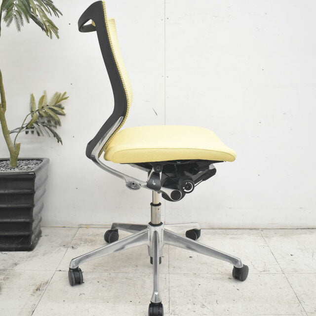 オカムラ バロン ローバック 肘なし ポリッシュ脚 2022110207【中古オフィス家具】【中古】