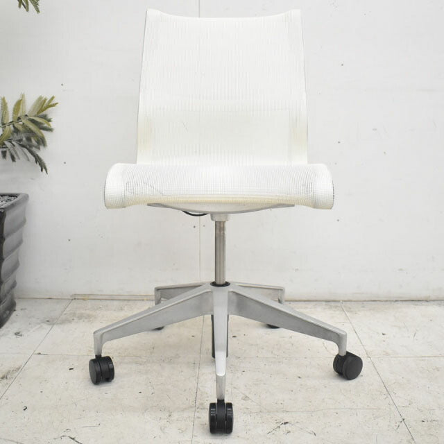hermanmiller セトゥーチェア マルチパーパスチェア 肘なし 2022111007【中古オフィス家具】【中古】