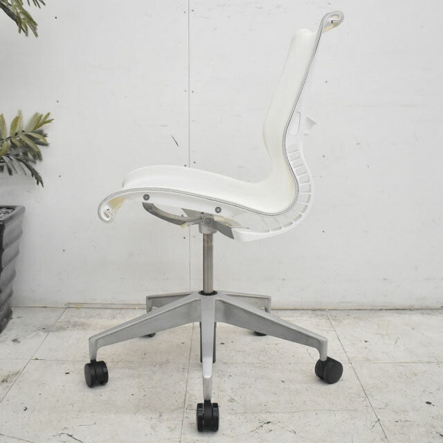 hermanmiller セトゥーチェア マルチパーパスチェア 肘なし 2022111007【中古オフィス家具】【中古】