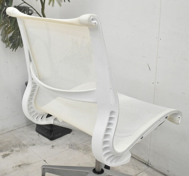 hermanmiller セトゥーチェア マルチパーパスチェア 肘なし 2022111007【中古オフィス家具】【中古】