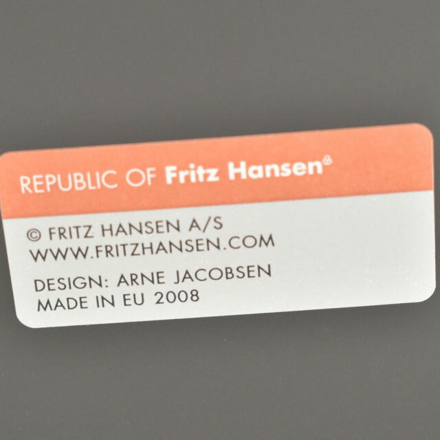 フリッツハンセン セブンチェア ダークグレー W500 2022122004【中古オフィス家具】【中古】