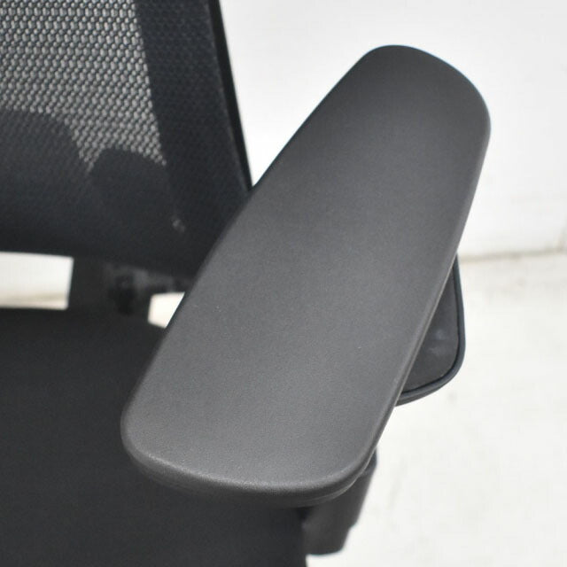 コクヨ デュオラ 可動肘 ランバーサポート クランクスライドアーム 2017年製 2023011204【中古オフィス家具】【中古】