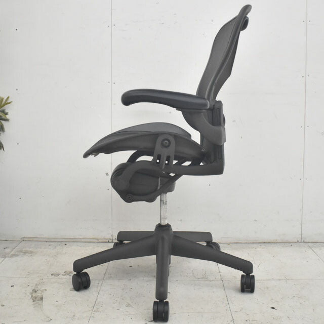 ハーマンミラー アーロンチェア Bサイズ スタンダード ランバーサポート 2023011601【中古オフィス家具】【中古】