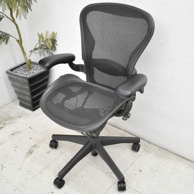 ハーマンミラー アーロンチェア フル装備 Bサイズ ランバーサポート 2023011903【中古オフィス家具】【中古】