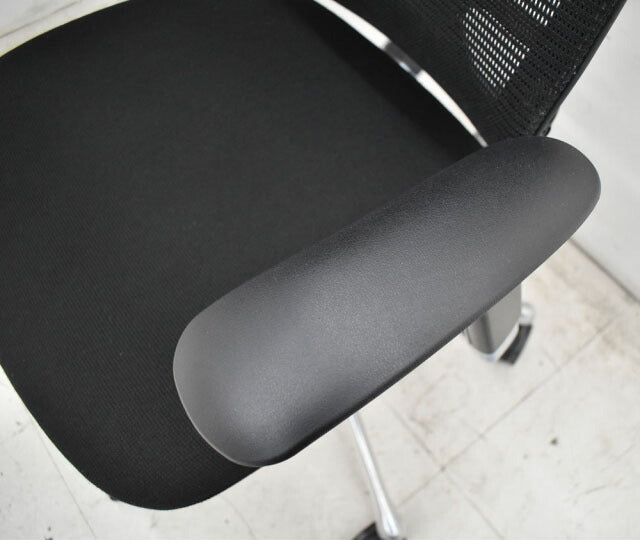 オカムラ コンテッサ ヘッドレスト 可動肘 ランバーサポート アルミポリッシュ脚 2023012101【中古オフィス家具】【中古】