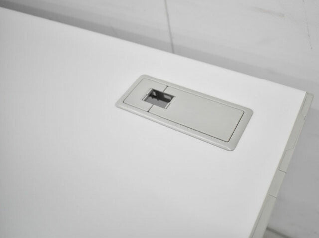 ウチダ JUSTシリーズ 平机 W1400 2023012401【中古オフィス家具】【中古】