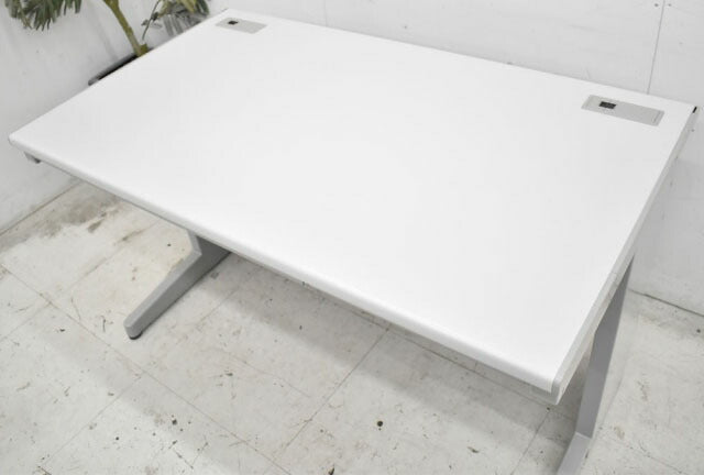 ウチダ JUSTシリーズ 平机 W1200 2023012402【中古オフィス家具】【中古】