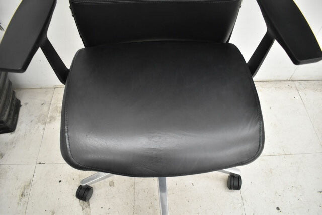 スチールケース シンク2チェア 固定肘 ランバーサポート ポリッシュ脚 革張り 2023013002【中古オフィス家具】【中古】【商品画像5】