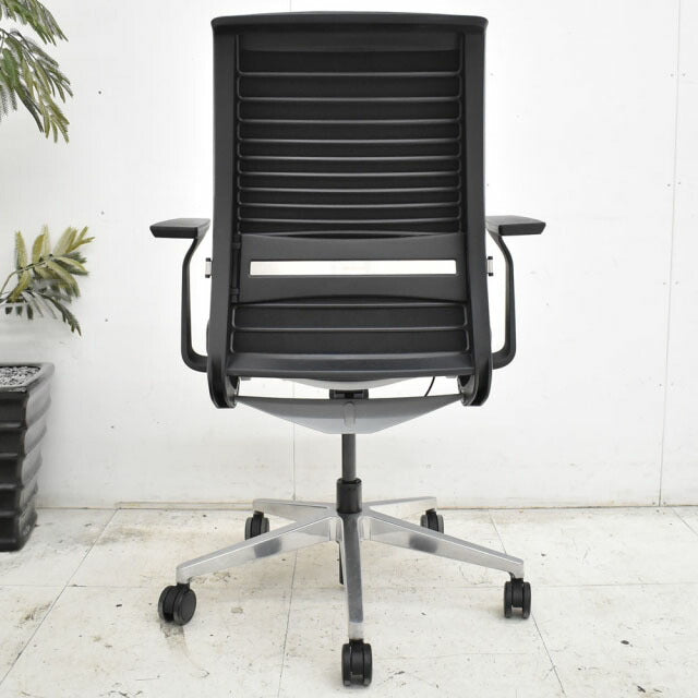 スチールケース シンク2チェア 固定肘 ランバーサポート ポリッシュ脚 革張り 2023013002【中古オフィス家具】【中古】【商品画像15】