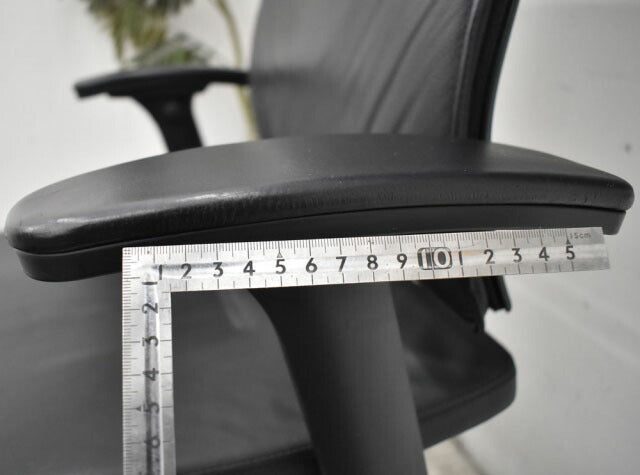 セダス OPEN UP ハイバック 可動肘 可動ヘッドレスト 革張り 2023021601【中古オフィス家具】【中古】