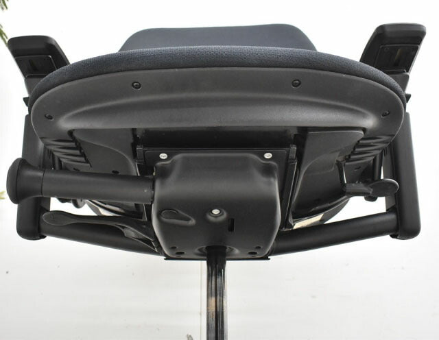 スチールケース リープ USモデル V2 ハンガー 可動肘 2023030603【中古オフィス家具】【中古】