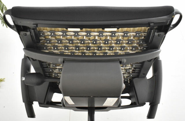 ハーマン・ミラー エンボディチェア ブラック 2023032202【中古オフィス家具】【中古】