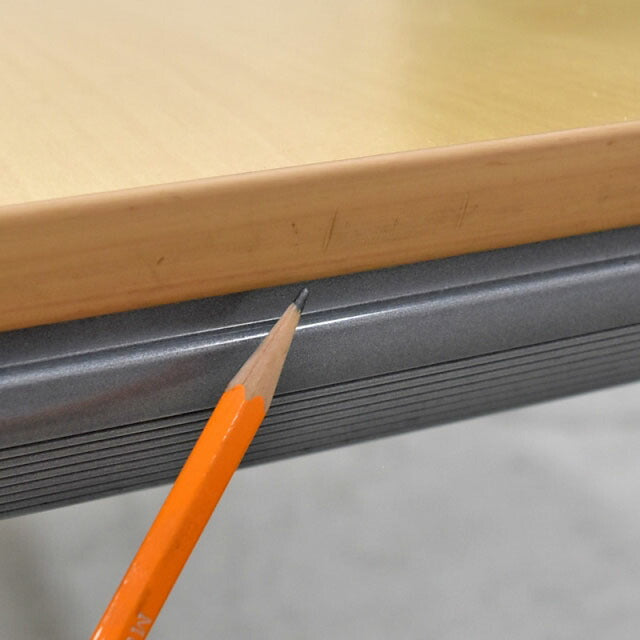 オカムラ 岡村製作所 Okamura ミーティングテーブル W2100 2016040505【中古オフィス家具】【中古】