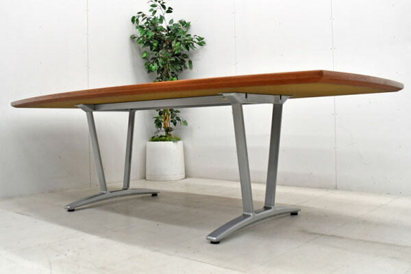 コクヨ KOKUYO 大型会議テーブル W2400 2017082302【中古オフィス家具】【中古】